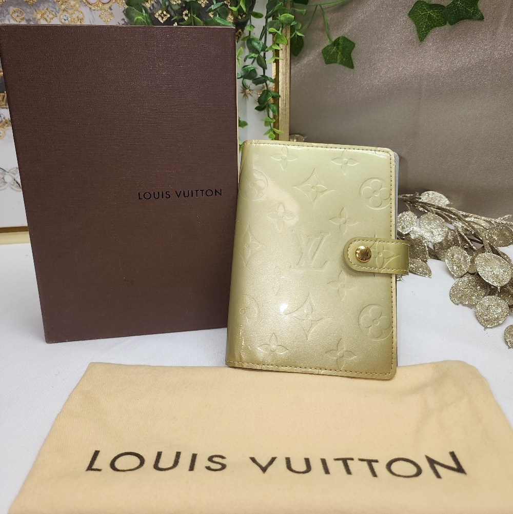 Louis Vuitton Vernis Monogram Agenda W/ Box And Dust Bag EXCELLENT CONDITION